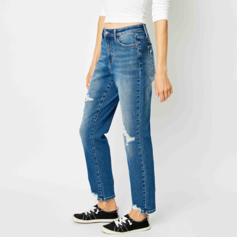 JUDY BLUE QUEEN OF HEARTS BOYFRIEND JEANS NWT - Picture 2 of 6